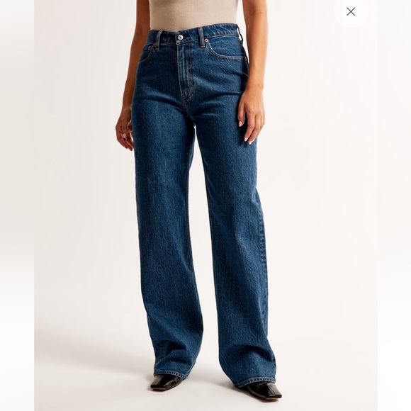Abercrombie & Fitch Curve Love High Rise 90s Relaxed Jean- 29/8R NWOT - Picture 4 of 6